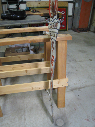 Pan- Am Clean Rest Room Award Flange Sign hover image 3