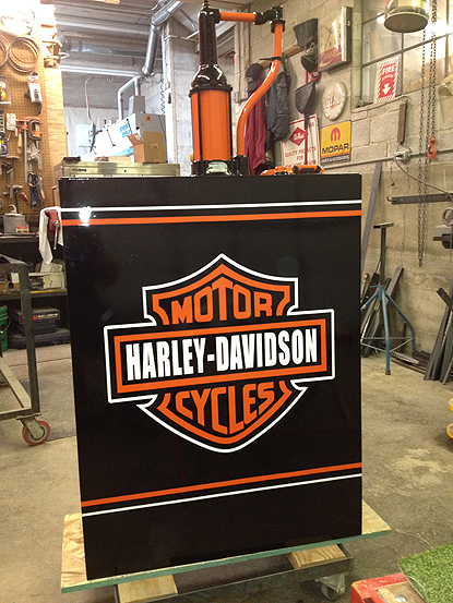 Lubester - Harley-Davidson